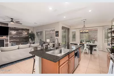 2116 W Bonanza Lane, Phoenix, AZ 85085 - Photo 13