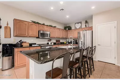 2116 W Bonanza Lane, Phoenix, AZ 85085 - Photo 11