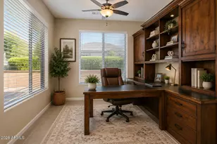 12416 W Pinnacle Vista Dr, Peoria, AZ 85383 - Photo 3
