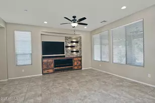 12416 W Pinnacle Vista Dr, Peoria, AZ 85383 - Photo 19
