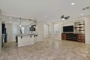 12416 W Pinnacle Vista Dr, Peoria, AZ 85383 - Photo 17