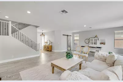 18586 E Carriage Way, Queen Creek, AZ 85142 - Photo 9