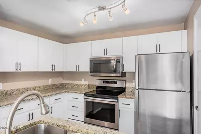 5302 E Van Buren Street #2024, Phoenix, AZ 85008 - Photo 3