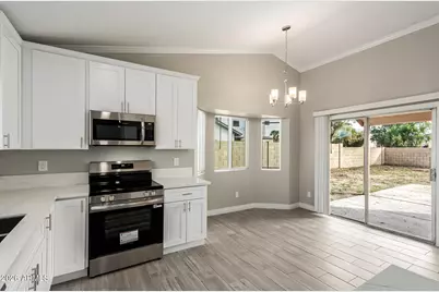 19027 N 7th Drive, Phoenix, AZ 85027 - Photo 13