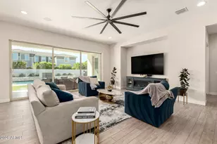 10337 E Trillium Ave, Mesa, AZ 85212 - Photo 9