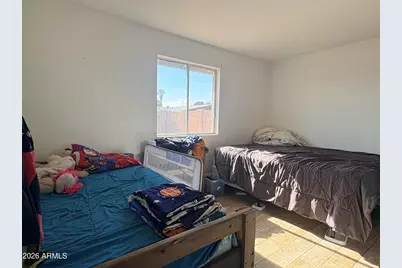 5619 W La Reata Avenue, Phoenix, AZ 85035 - Photo 9