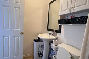 5619 W La Reata Ave, Phoenix, AZ 85035 - Photo 11