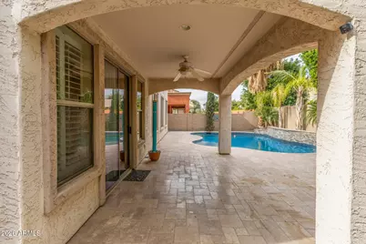 16060 W Mercer Lane, Surprise, AZ 85379 - Photo 37