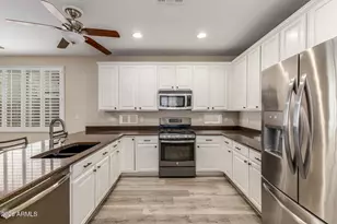 16060 W Mercer Ln, Surprise, AZ 85379 - Photo 13