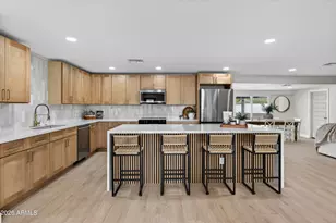 1644 W Friess Dr, Phoenix, AZ 85023 - Photo 1