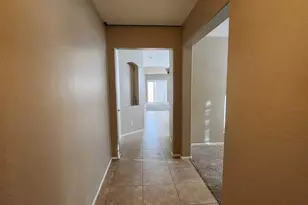 7643 W Charter Oak Rd, Peoria, AZ 85381 - Photo 11