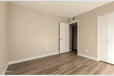 2834 E Shangri La Road, Phoenix, AZ 85028 - Photo 19