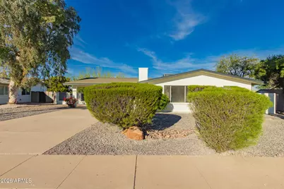 2834 E Shangri La Road, Phoenix, AZ 85028 - Photo 1