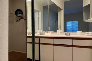 4201 N 20th St, Phoenix, AZ 85016 - Photo 9