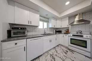 10602 E Elmhurst Dr, Sun Lakes, AZ 85248 - Photo 11