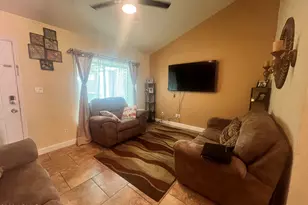 5704 N 67th Dr, Glendale, AZ 85303 - Photo 9