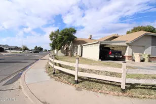 5704 N 67th Dr, Glendale, AZ 85303 - Photo 1