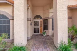 437 S Port Dr, Gilbert, AZ 85233 - Photo 3