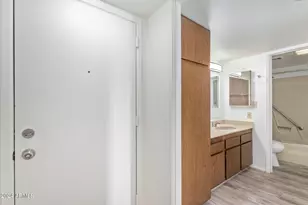 3033 E Devonshire Ave, Phoenix, AZ 85016 - Photo 17