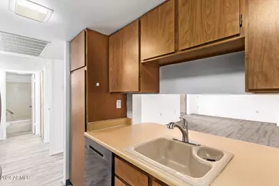 3033 E Devonshire Avenue #2036, Phoenix, AZ 85016 - Photo 15