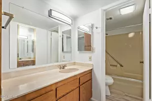 3033 E Devonshire Ave, Phoenix, AZ 85016 - Photo 23