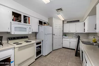 1702 E Michelle Drive, Phoenix, AZ 85022 - Photo 37