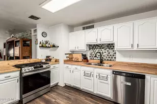 3425 W Port Au Prince Ln, Phoenix, AZ 85053 - Photo 7