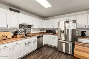 3425 W Port Au Prince Ln, Phoenix, AZ 85053 - Photo 9