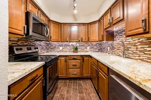 601 E Palo Verde Dr, Phoenix, AZ 85012 - Photo 5