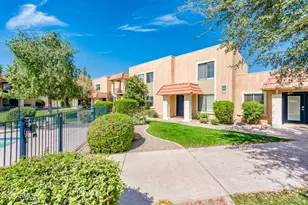 601 E Palo Verde Dr, Phoenix, AZ 85012 - Photo 11