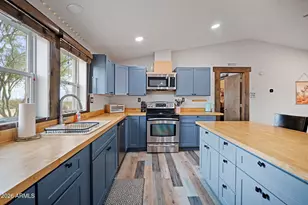 39510 N 12th St, Phoenix, AZ 85086 - Photo 11