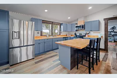 39510 N 12th Street, Phoenix, AZ 85086 - Photo 1