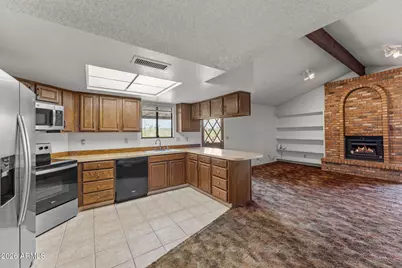 2211 W Wickenburg Way, Wickenburg, AZ 85390 - Photo 9