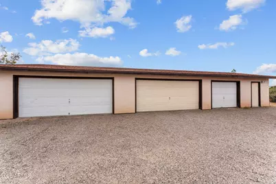 2211 W Wickenburg Way, Wickenburg, AZ 85390 - Photo 31