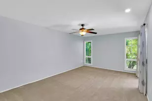 10825 W Caron Dr, Sun City, AZ 85351 - Photo 17