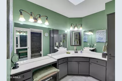 10825 W Caron Drive, Sun City, AZ 85351 - Photo 19