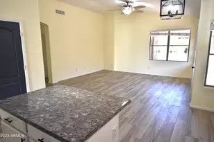 10230 W Country Club Trail, Peoria, AZ 85383 - Photo 13