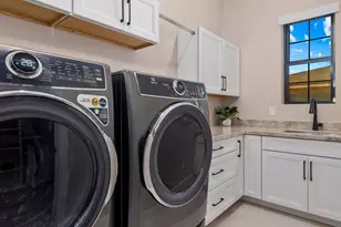 3810 E Clarendon Ave, Phoenix, AZ 85018 - Photo 27