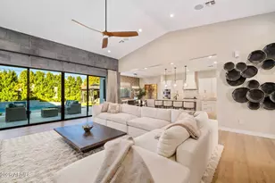 3810 E Clarendon Ave, Phoenix, AZ 85018 - Photo 5