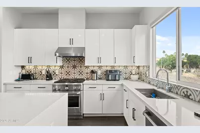 1717 E Morten Avenue #5, Phoenix, AZ 85020 - Photo 3