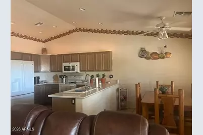 2108 S Olivewood --, Mesa, AZ 85209 - Photo 11