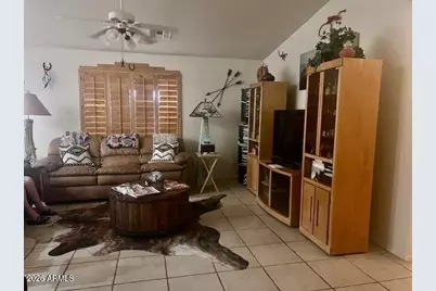 2108 S Olivewood --, Mesa, AZ 85209 - Photo 9