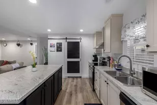 19401 N 7th St, Phoenix, AZ 85024 - Photo 15