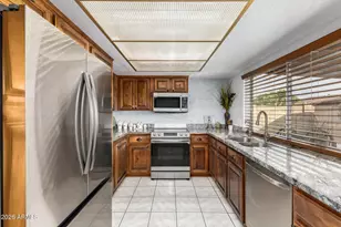 3215 W Paradise Ln, Phoenix, AZ 85053 - Photo 13