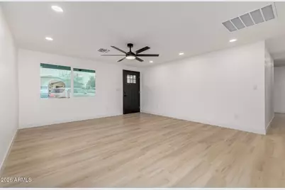 1602 N 57th Avenue, Phoenix, AZ 85035 - Photo 3