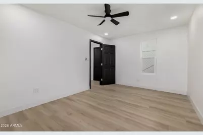1602 N 57th Avenue, Phoenix, AZ 85035 - Photo 23