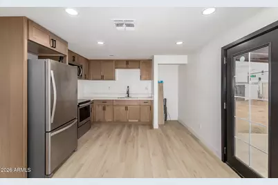 1602 N 57th Avenue, Phoenix, AZ 85035 - Photo 7