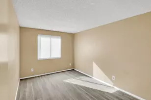 3645 N 69th Ave, Phoenix, AZ 85033 - Photo 17