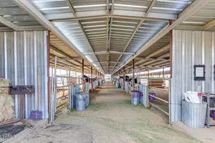 3232 W Carver Rd, Laveen, AZ 85339 - Photo 27