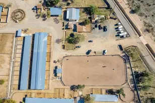 3232 W Carver Rd, Laveen, AZ 85339 - Photo 1